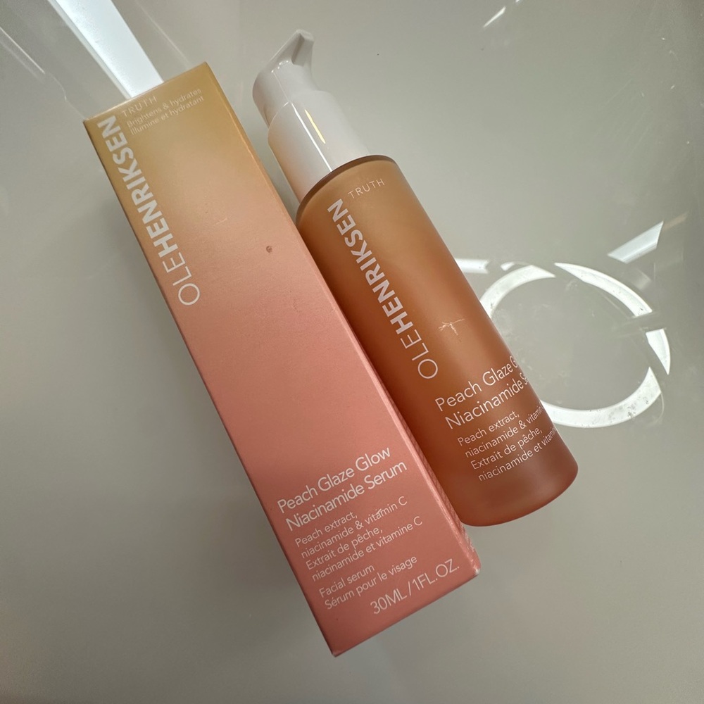 Ole Henriksen Peach Glow Niacinamide Serum